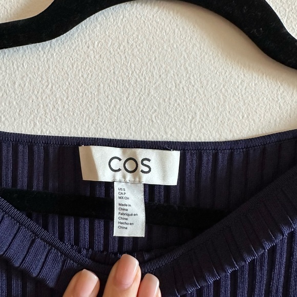 COS Ribbed Navy Dress - Picture 4 of 4